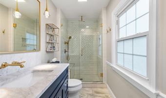 15 Zephyr Ln, Barrington, RI 02806