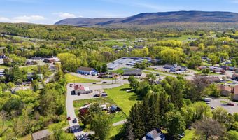226-228 Northside Dr, Bennington, VT 05201
