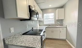2342 SECTION Dr, Apopka, FL 32703