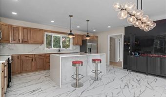 129 Owens Station Rd, Alloway, NJ 07418