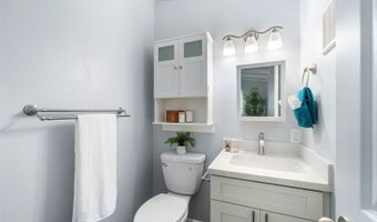 99-633 Hulumanu St, Aiea, HI 96701