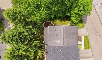 4400 Laurel Oak Dr, Allison Park, PA 15101