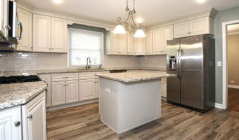 1222 E Kensington Rd, Arlington Heights, IL 60004