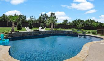 201 Sandstone Ln, Weatherford, TX 76085