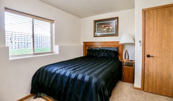 1016 SW 16th Ave, Aberdeen, SD 57401
