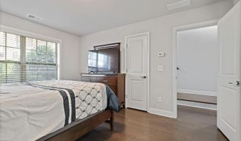 1097 Township Sq, Alpharetta, GA 30022