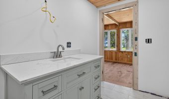 362 Lamb Farm Rd, Baileyville, ME 04694
