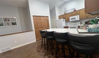 405 Sun Cir, Avon, MN 56310