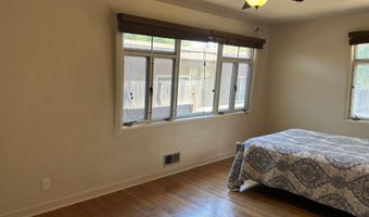 922 AVENIDA DEL SOL NE, Albuquerque, NM 87110