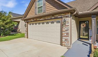 870 Vandenburg Dr, Boiling Springs, SC 29316