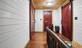 817 Riverside Dr, Augusta, ME 04330