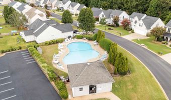 135 Castleton Cir, Boiling Springs, SC 29316