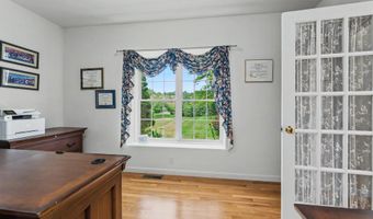 14 Karolina Ln, Bedford, NH 03110