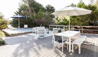 16 Dune Ln, Amagansett, NY 11930