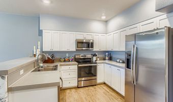 17126 SW SNOWDALE St 106, Beaverton, OR 97007