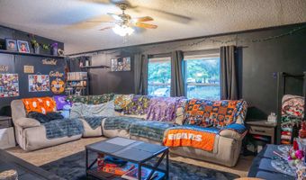 112 S College St, Adams, WI 53910