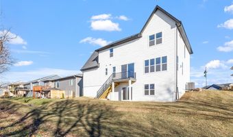 980 Pelican Dr, Polk City, IA 50226