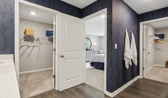 8094 Wesleyan Dr, Avon, IN 46123