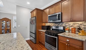777 W Fairway Dr, Addison, IL 60101