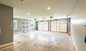 143 Sunset Ln, Bean Station, TN 37708