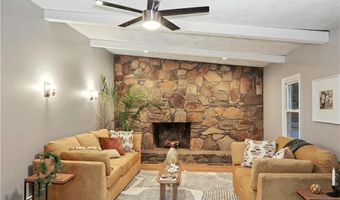 123 Stone Gate Dr, North Kingstown, RI 02852