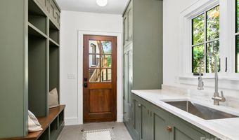 18 Normandy Rd, Asheville, NC 28803