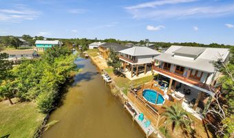 4063 Blue Jay St, Bay St. Louis, MS 39520