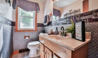 305 Vine Ln, Amherst, NY 14228