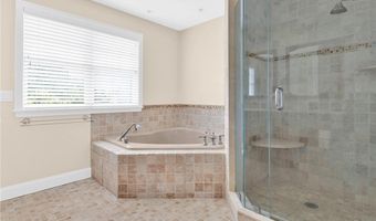 75 Wood St, Bristol, RI 02809