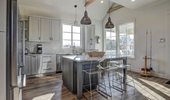 9405 Wahoo Ln, Abbeville, LA 70510