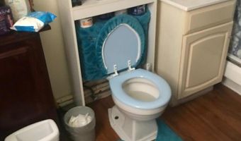171 Hobart Ave, Bayonne, NJ 07002