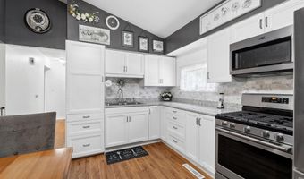 307 E Chicago, Albion, IA 50005