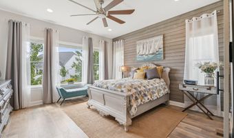 102 PHOEBE Ct, Lake Frederick, VA 22630