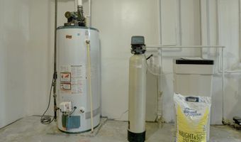 201 4th St, Armstrong, IA 50514