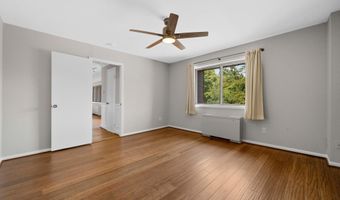 1525 S GEORGE MASON Dr S 20, Arlington, VA 22204