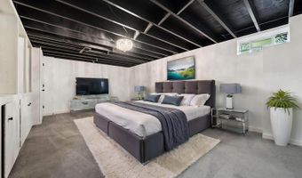 5999 Ambleside Dr, Columbus, OH 43229