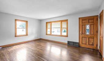 539 Brisbin St, Anoka, MN 55303