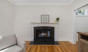 42 Camden Rd, Narragansett, RI 02882