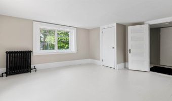 176 Court St, Bangor, ME 04401