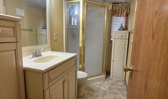 14 S Illinois St, Aberdeen, SD 57401