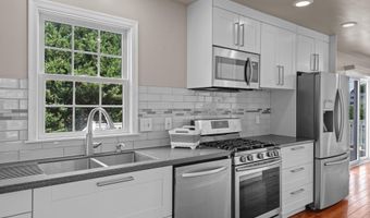 41 WILLOW Dr, Enola, PA 17025
