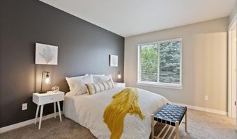 3204 NE Spring Creek Pl, Bend, OR 97701