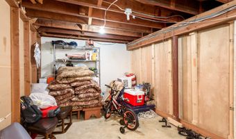 280 E Main St APT E6, Clinton, CT 06413