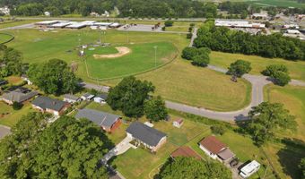 4114 Edgewood Dr, Ayden, NC 28513