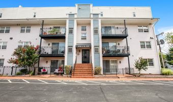 4940 A St SE 406, Washington, DC 20019