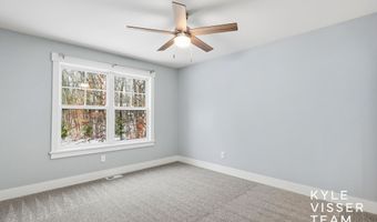 7787 S Gracemoor Ct SE, Alto, MI 49302