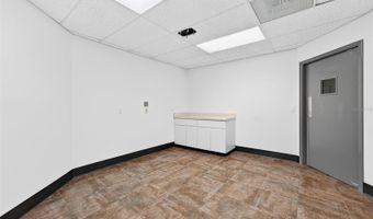 220 N WESTMONTE Dr A, Altamonte Springs, FL 32714