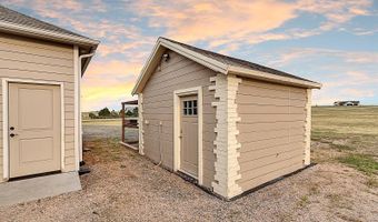 2076 LACY Dr, Cheyenne, WY 82009