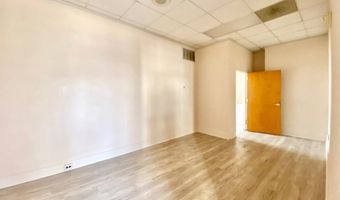 8 COMMONWEALTH Ave, Claymont, DE 19703