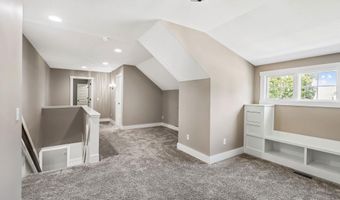 5962 Deer Hollow Rd, Auburn, IN 46706
